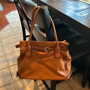 Brown shoulder bag